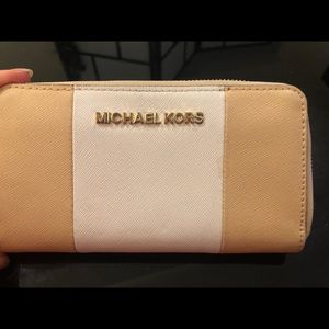 Michael Kors Leather Wallet